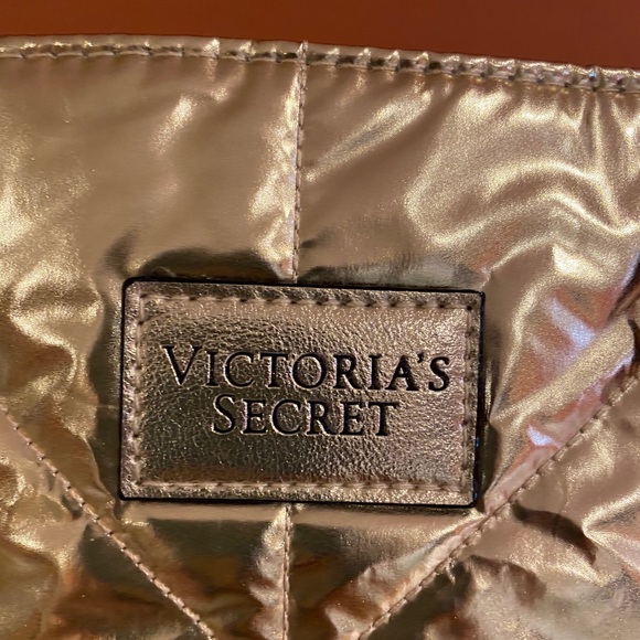 Victoria’s Secret Rose Gold Ltd Edition Tote - EUC - Picture 3 of 8